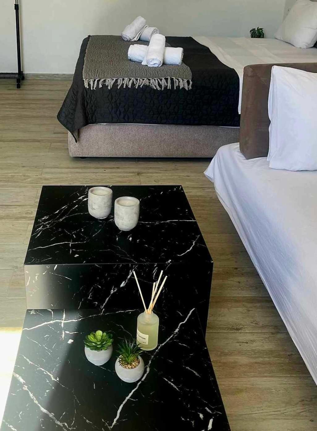 Maya Apartments, Modern And Convenient Apartments With Private Parking Skiathos Exterior photo
