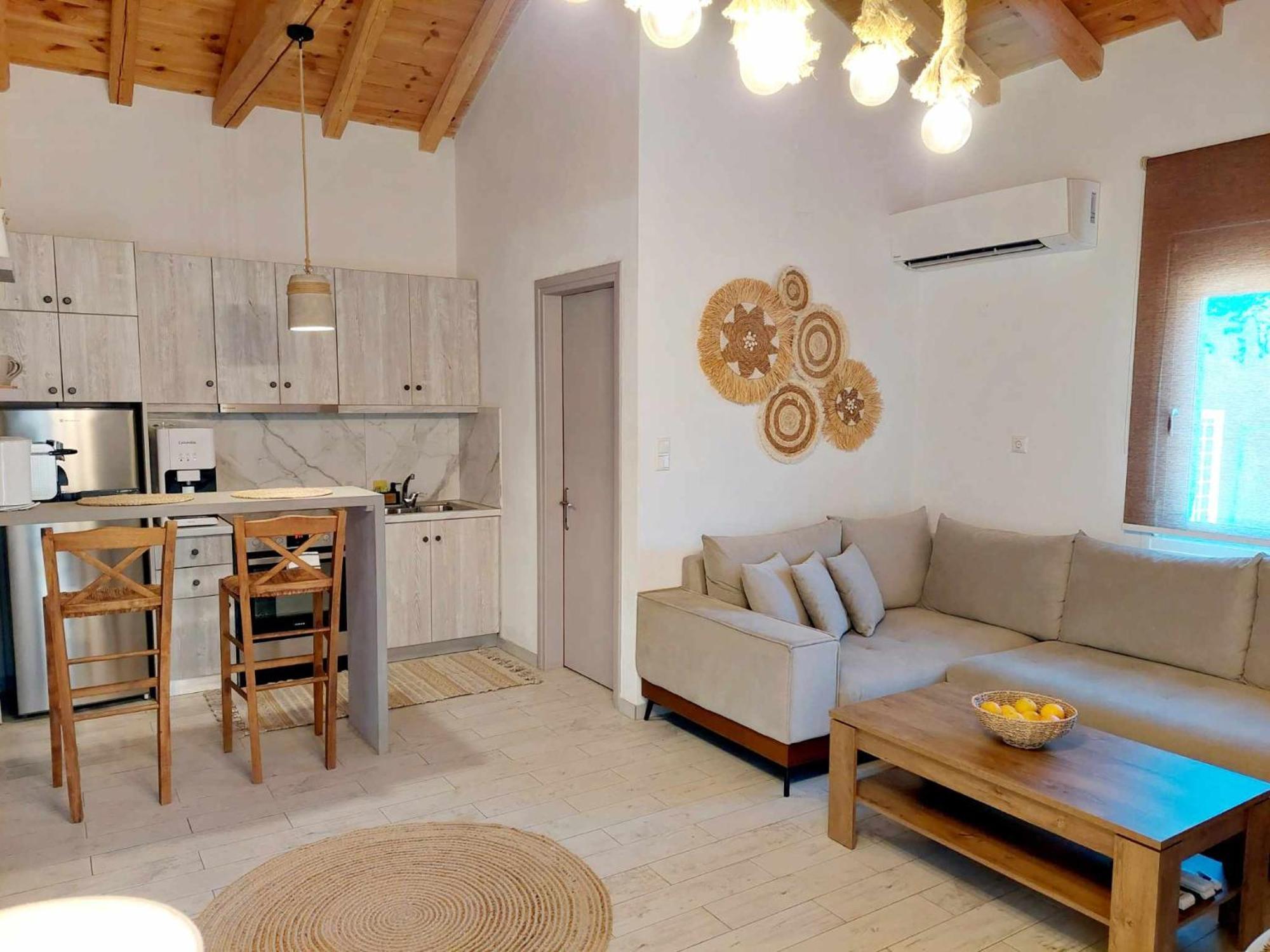 Maya Apartments, Modern And Convenient Apartments With Private Parking Skiathos Exterior photo