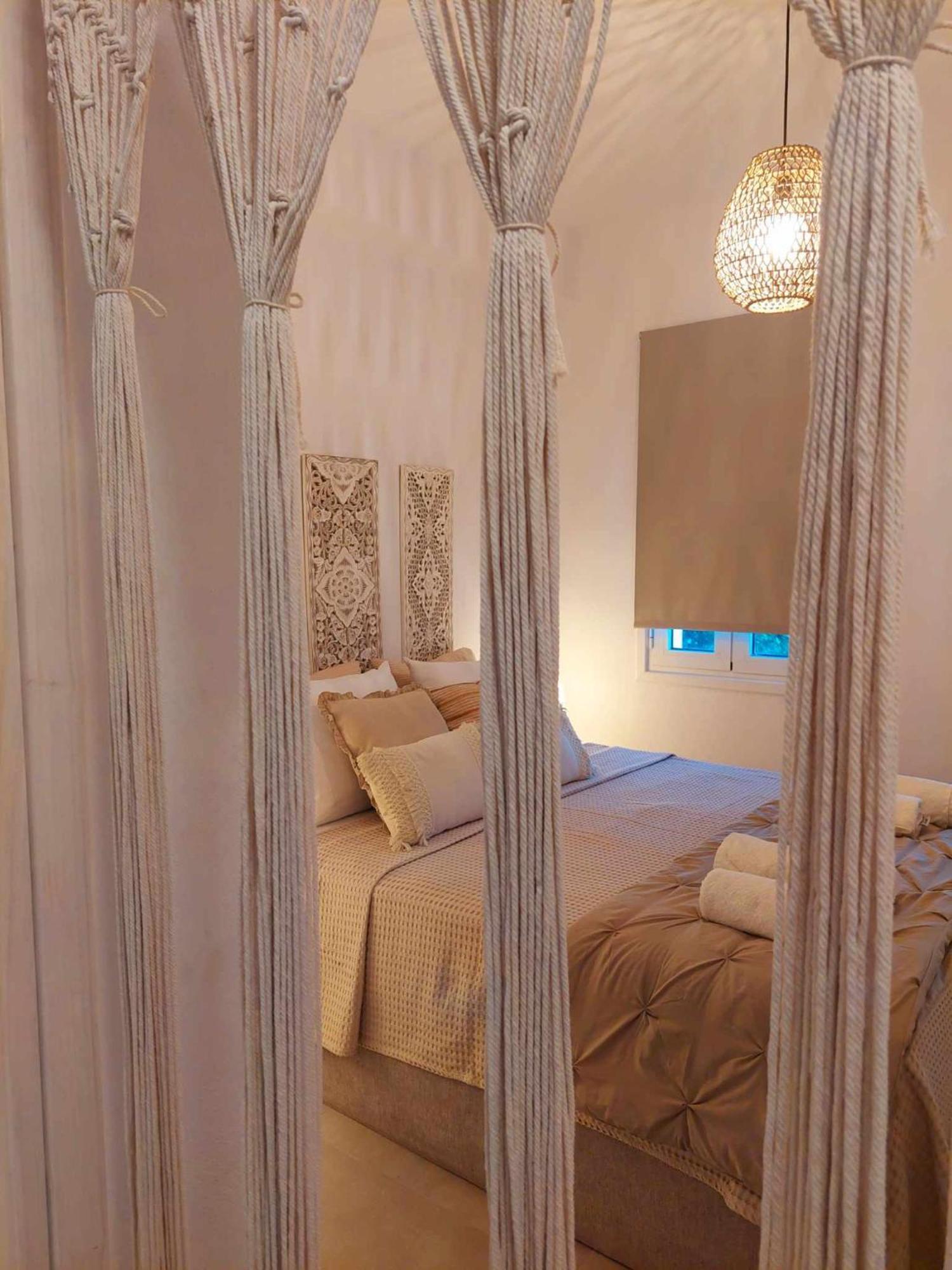 Maya Apartments, Modern And Convenient Apartments With Private Parking Skiathos Exterior photo