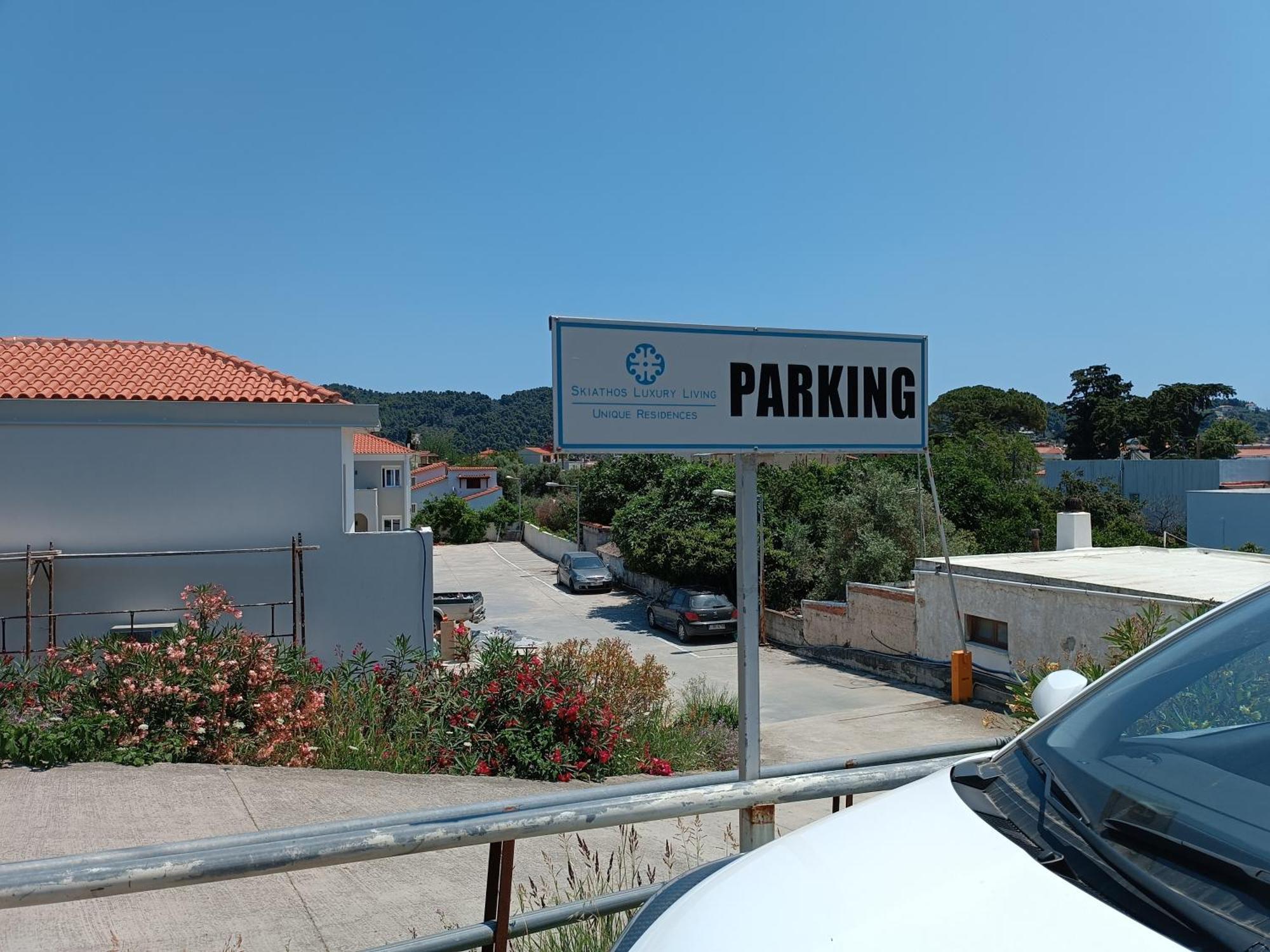 Maya Apartments, Modern And Convenient Apartments With Private Parking Skiathos Exterior photo